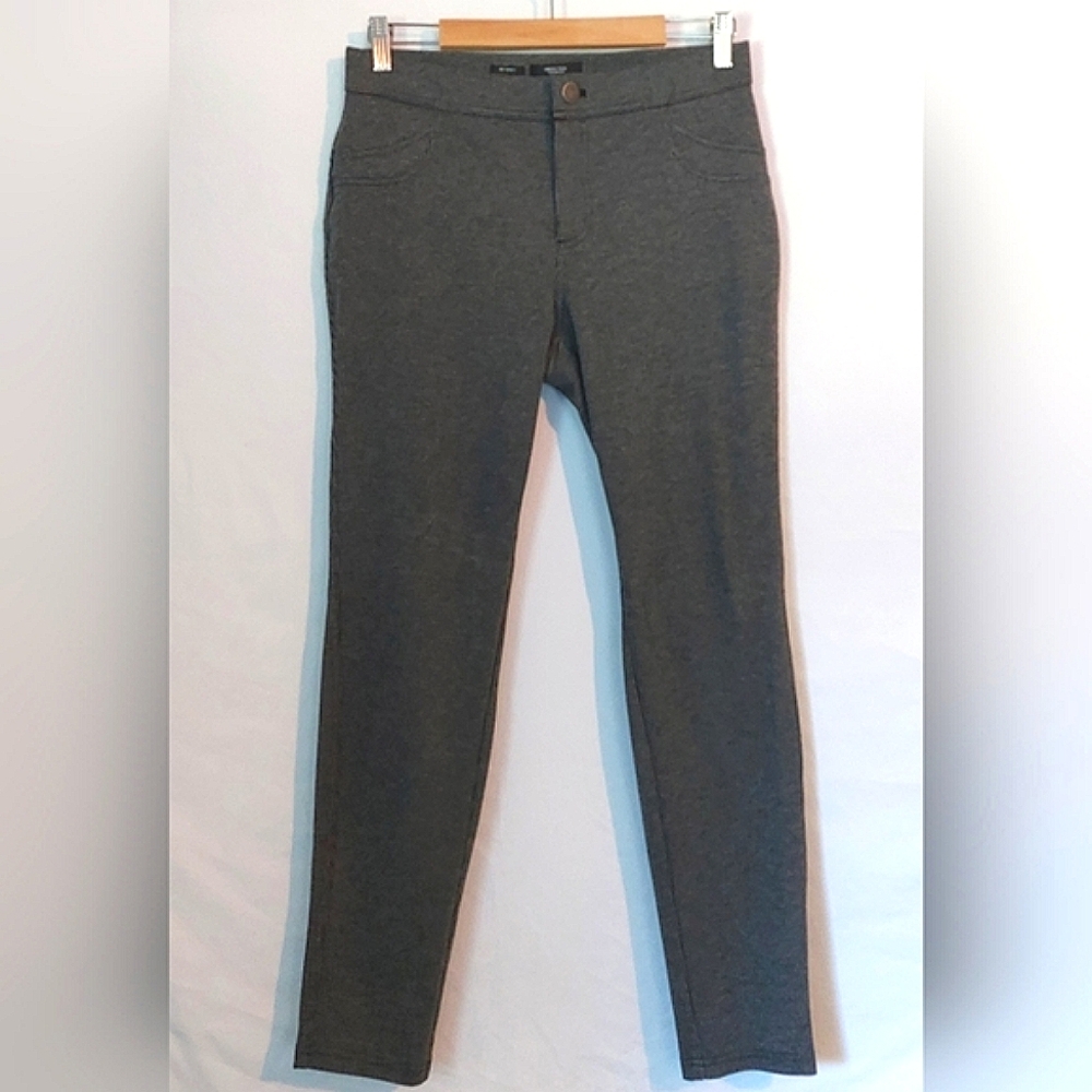 Simply Vera Skinny Pant Size Medium